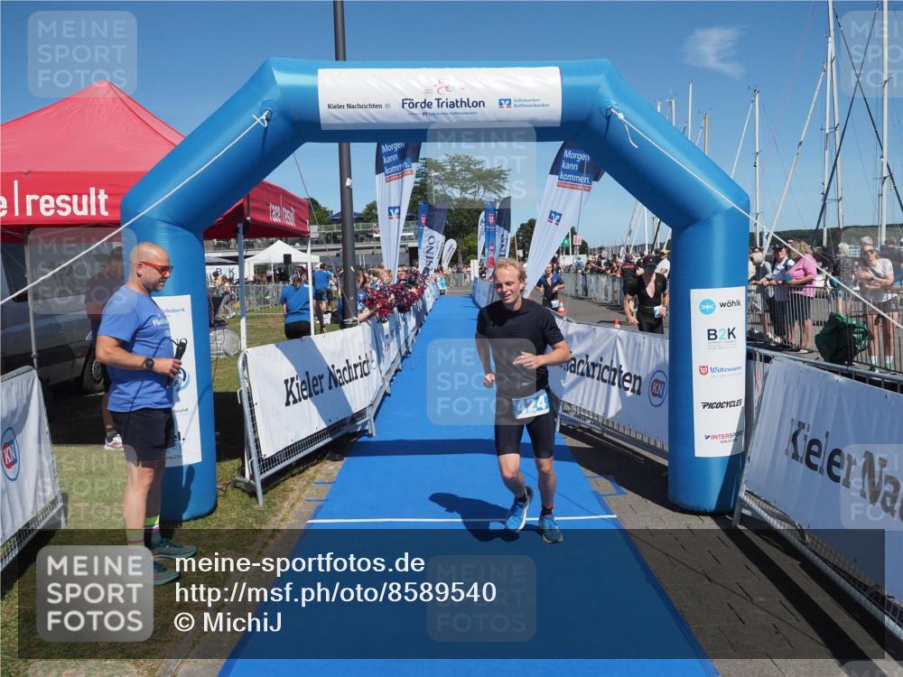 17.08.2025 - KN Förde Triathlon 2025 MichiJ http://msf.ph/oto/8589540 17.08.2025 13:47:37 Laufen 420, 424 meine-sportfotos.de