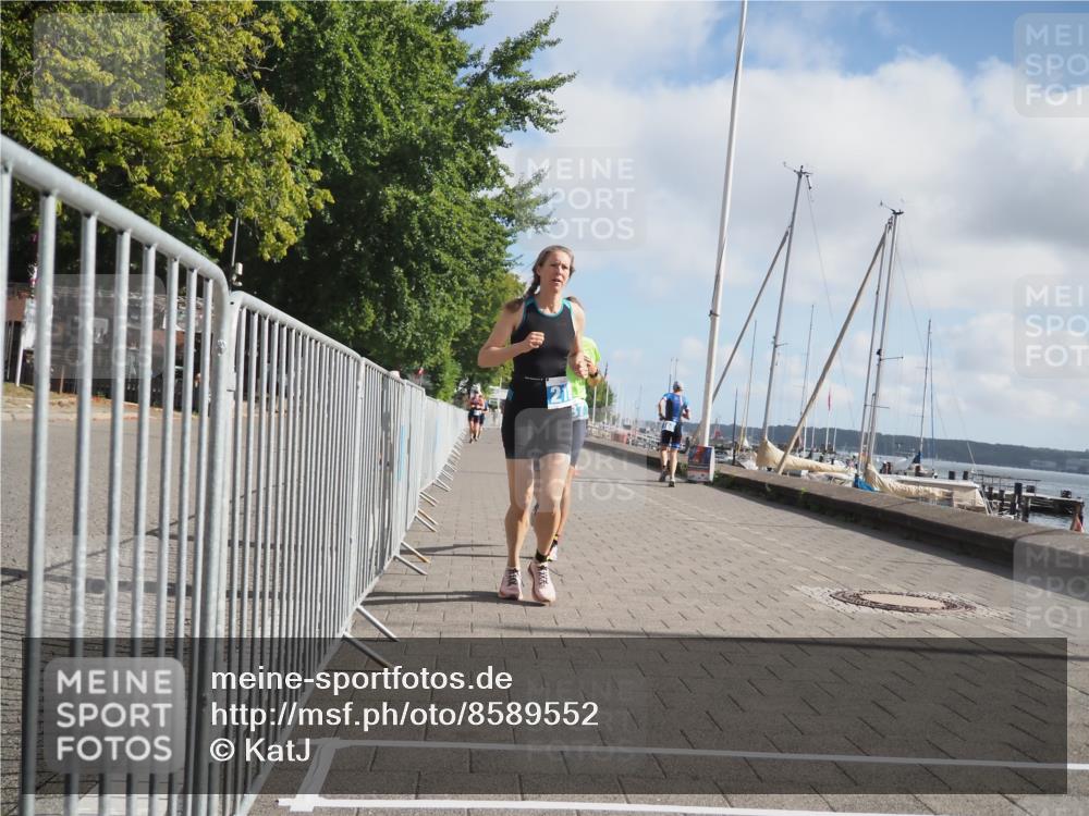 17.08.2025 - KN Förde Triathlon 2025 KatJ http://msf.ph/oto/8589552 17.08.2025 10:16:09 Laufen 187, 218 meine-sportfotos.de