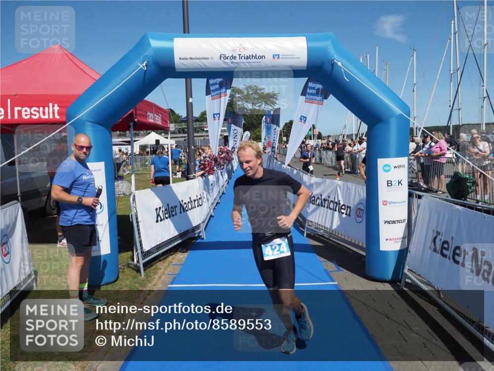 17.08.2025 - KN Förde Triathlon 2025 MichiJ http://msf.ph/oto/8589553 17.08.2025 13:47:37 Laufen 420, 424 meine-sportfotos.de