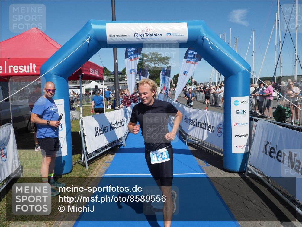17.08.2025 - KN Förde Triathlon 2025 MichiJ http://msf.ph/oto/8589556 17.08.2025 13:47:37 Laufen 420, 424 meine-sportfotos.de