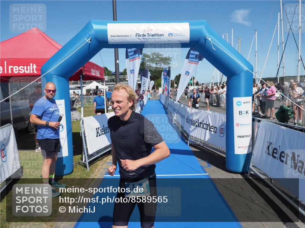 17.08.2025 - KN Förde Triathlon 2025 MichiJ http://msf.ph/oto/8589565 17.08.2025 13:47:37 Laufen 420, 424 meine-sportfotos.de