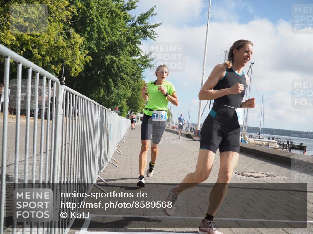 17.08.2025 - KN Förde Triathlon 2025 KatJ http://msf.ph/oto/8589568 17.08.2025 10:16:10 Laufen 113, 187, 218 meine-sportfotos.de