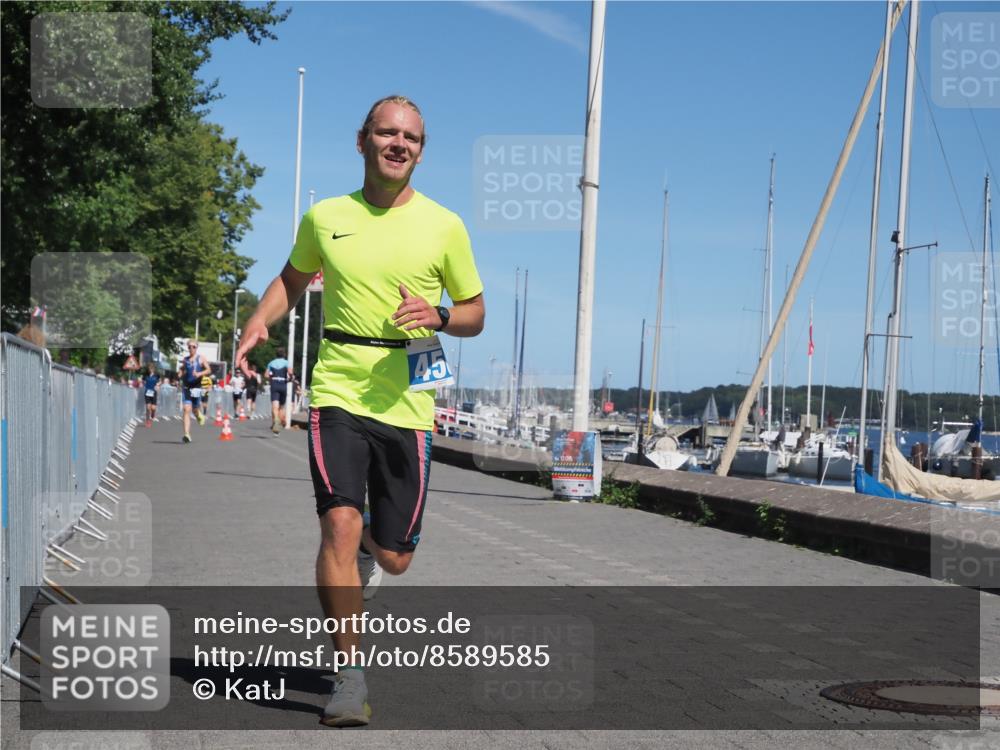 17.08.2025 - KN Förde Triathlon 2025 KatJ http://msf.ph/oto/8589585 17.08.2025 13:34:27 Laufen 401, 456 meine-sportfotos.de