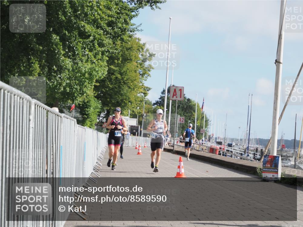 17.08.2025 - KN Förde Triathlon 2025 KatJ http://msf.ph/oto/8589590 17.08.2025 10:16:14 Laufen 113, 146, 149 meine-sportfotos.de