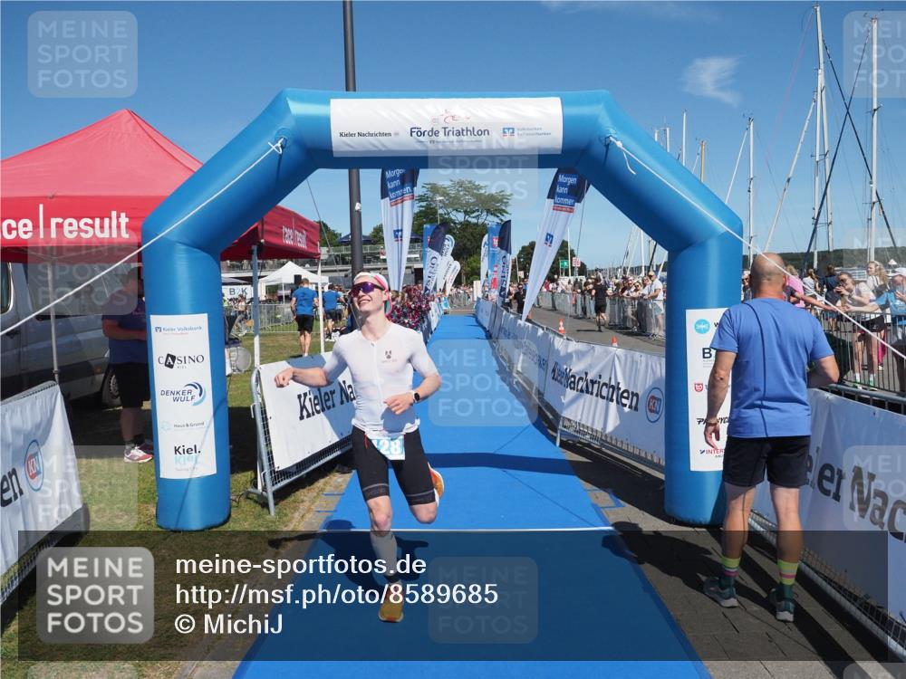 17.08.2025 - KN Förde Triathlon 2025 MichiJ http://msf.ph/oto/8589685 17.08.2025 13:47:53 Laufen 428 meine-sportfotos.de