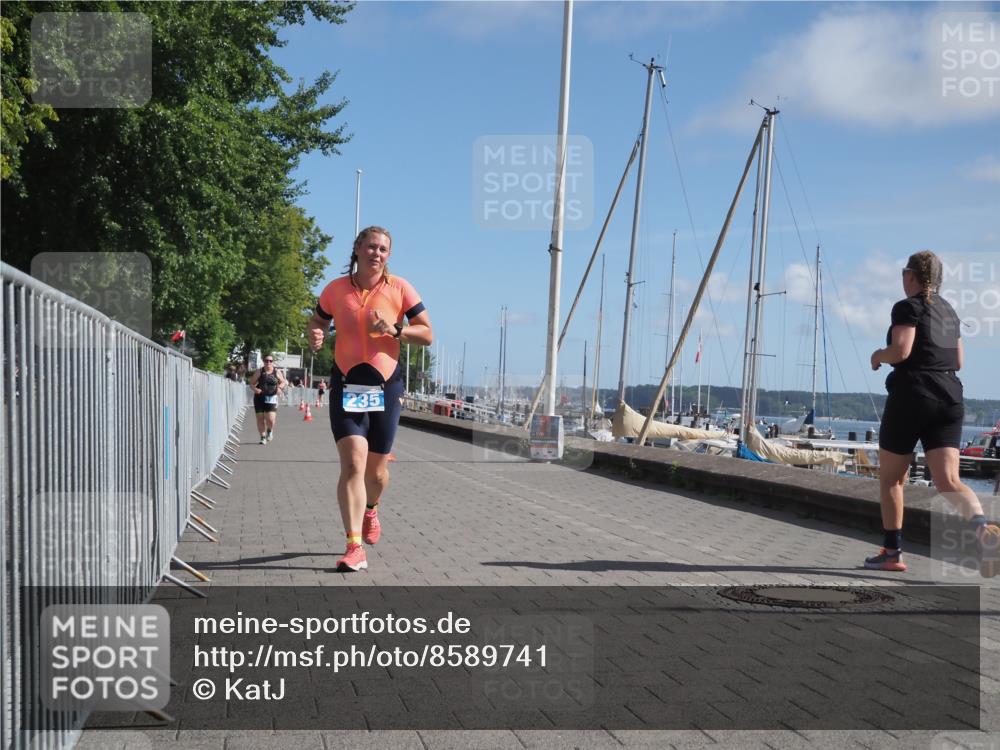 17.08.2025 - KN Förde Triathlon 2025 KatJ http://msf.ph/oto/8589741 17.08.2025 10:42:55 Laufen 235 meine-sportfotos.de