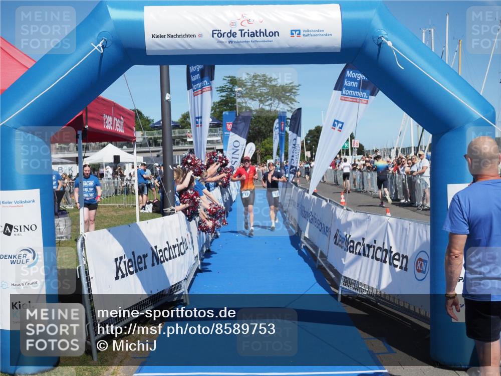 17.08.2025 - KN Förde Triathlon 2025 MichiJ http://msf.ph/oto/8589753 17.08.2025 13:48:23 Laufen 431, 472 meine-sportfotos.de