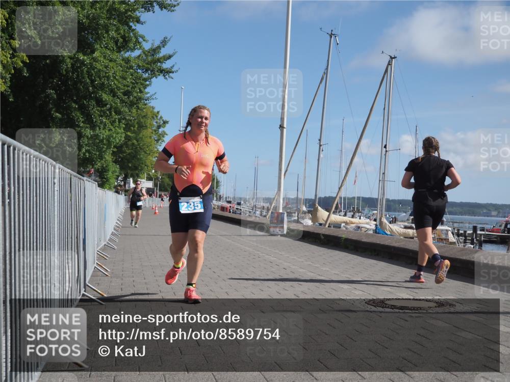 17.08.2025 - KN Förde Triathlon 2025 KatJ http://msf.ph/oto/8589754 17.08.2025 10:42:56 Laufen 235 meine-sportfotos.de
