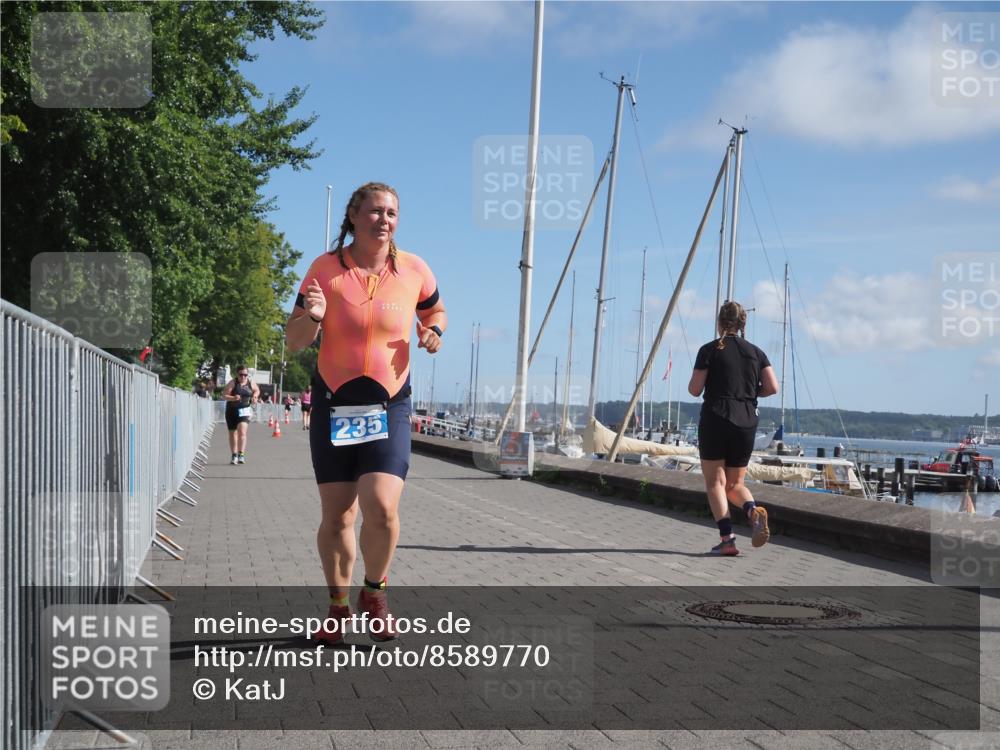17.08.2025 - KN Förde Triathlon 2025 KatJ http://msf.ph/oto/8589770 17.08.2025 10:42:56 Laufen 235 meine-sportfotos.de