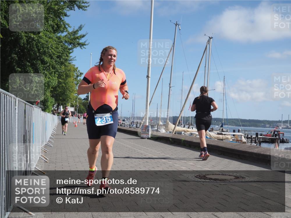 17.08.2025 - KN Förde Triathlon 2025 KatJ http://msf.ph/oto/8589774 17.08.2025 10:42:56 Laufen 235 meine-sportfotos.de