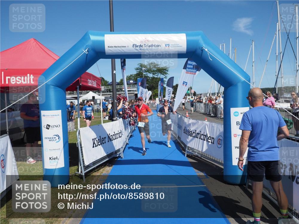 17.08.2025 - KN Förde Triathlon 2025 MichiJ http://msf.ph/oto/8589810 17.08.2025 13:48:24 Laufen 431, 472 meine-sportfotos.de
