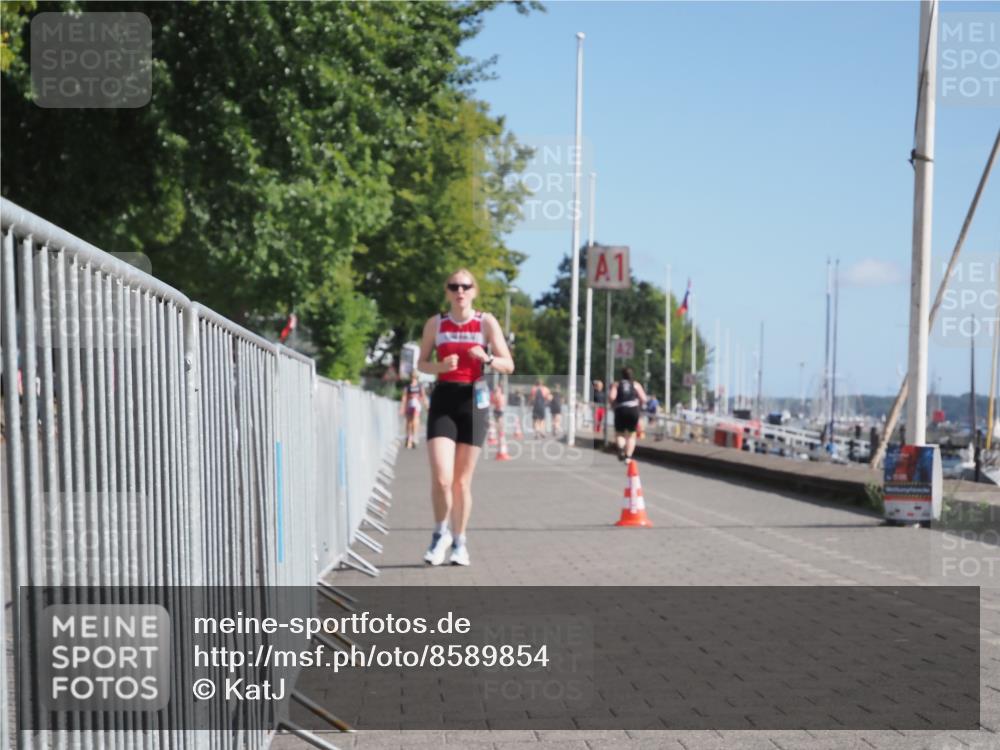17.08.2025 - KN Förde Triathlon 2025 KatJ http://msf.ph/oto/8589854 17.08.2025 10:43:27 Laufen 171 meine-sportfotos.de