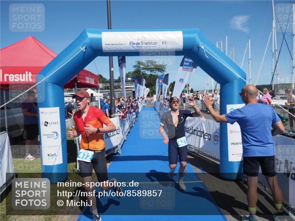 17.08.2025 - KN Förde Triathlon 2025 MichiJ http://msf.ph/oto/8589857 17.08.2025 13:48:26 Laufen 431, 472 meine-sportfotos.de