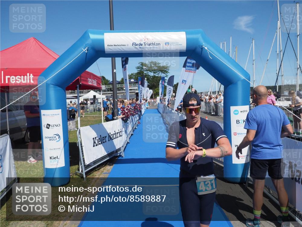 17.08.2025 - KN Förde Triathlon 2025 MichiJ http://msf.ph/oto/8589887 17.08.2025 13:48:27 Laufen 431, 472 meine-sportfotos.de
