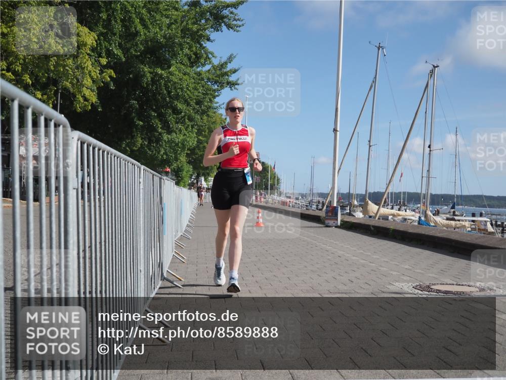 17.08.2025 - KN Förde Triathlon 2025 KatJ http://msf.ph/oto/8589888 17.08.2025 10:43:31 Laufen 171 meine-sportfotos.de