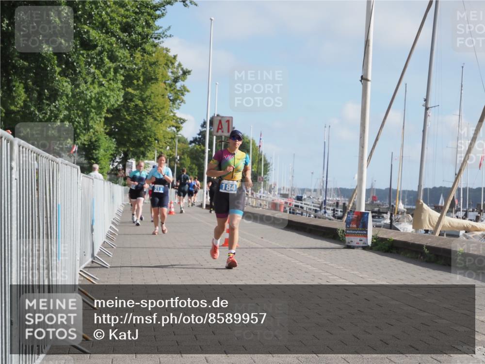 17.08.2025 - KN Förde Triathlon 2025 KatJ http://msf.ph/oto/8589957 17.08.2025 10:16:48 Laufen 133, 172, 184, 211 meine-sportfotos.de