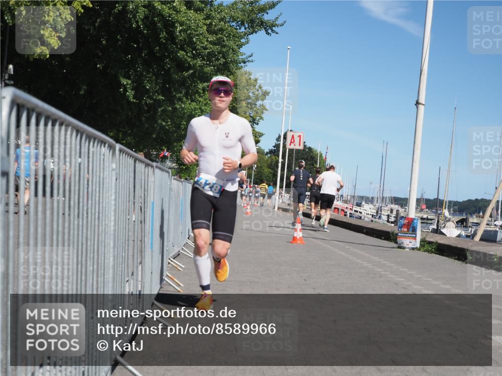 17.08.2025 - KN Förde Triathlon 2025 KatJ http://msf.ph/oto/8589966 17.08.2025 13:35:08 Laufen 428, 431 meine-sportfotos.de