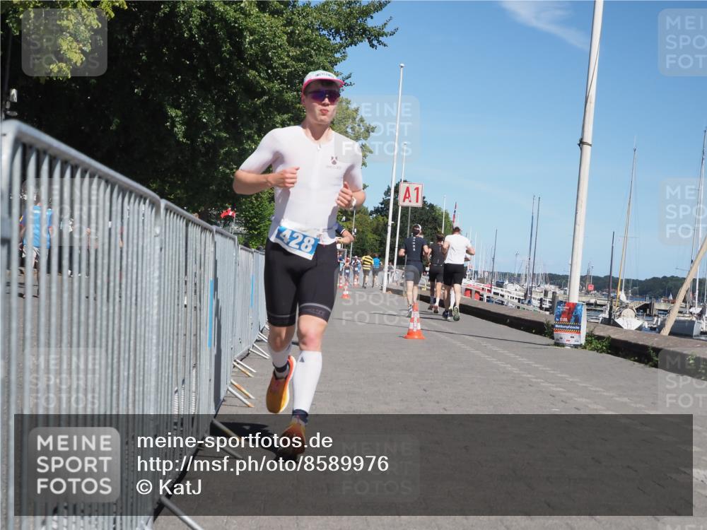 17.08.2025 - KN Förde Triathlon 2025 KatJ http://msf.ph/oto/8589976 17.08.2025 13:35:08 Laufen 428, 431 meine-sportfotos.de