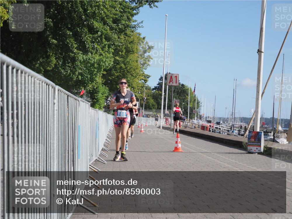17.08.2025 - KN Förde Triathlon 2025 KatJ http://msf.ph/oto/8590003 17.08.2025 10:43:49 Laufen 188, 245 meine-sportfotos.de
