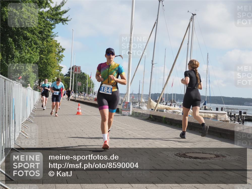 17.08.2025 - KN Förde Triathlon 2025 KatJ http://msf.ph/oto/8590004 17.08.2025 10:16:50 Laufen 131, 151, 172, 184, 211 meine-sportfotos.de