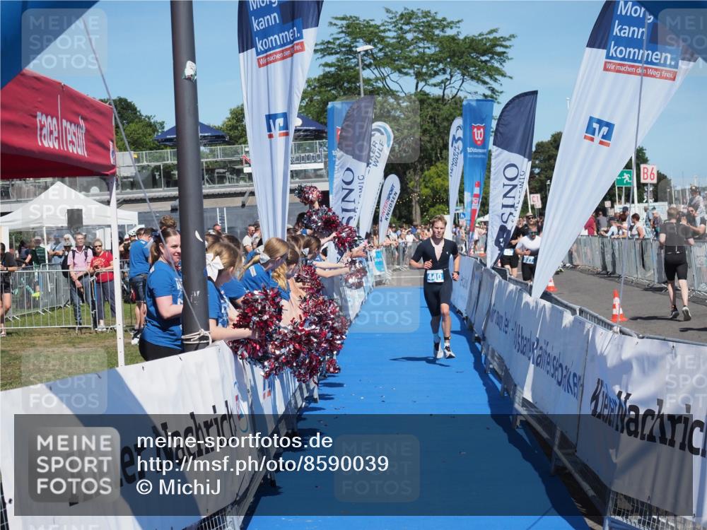17.08.2025 - KN Förde Triathlon 2025 MichiJ http://msf.ph/oto/8590039 17.08.2025 13:48:56 Laufen 440 meine-sportfotos.de