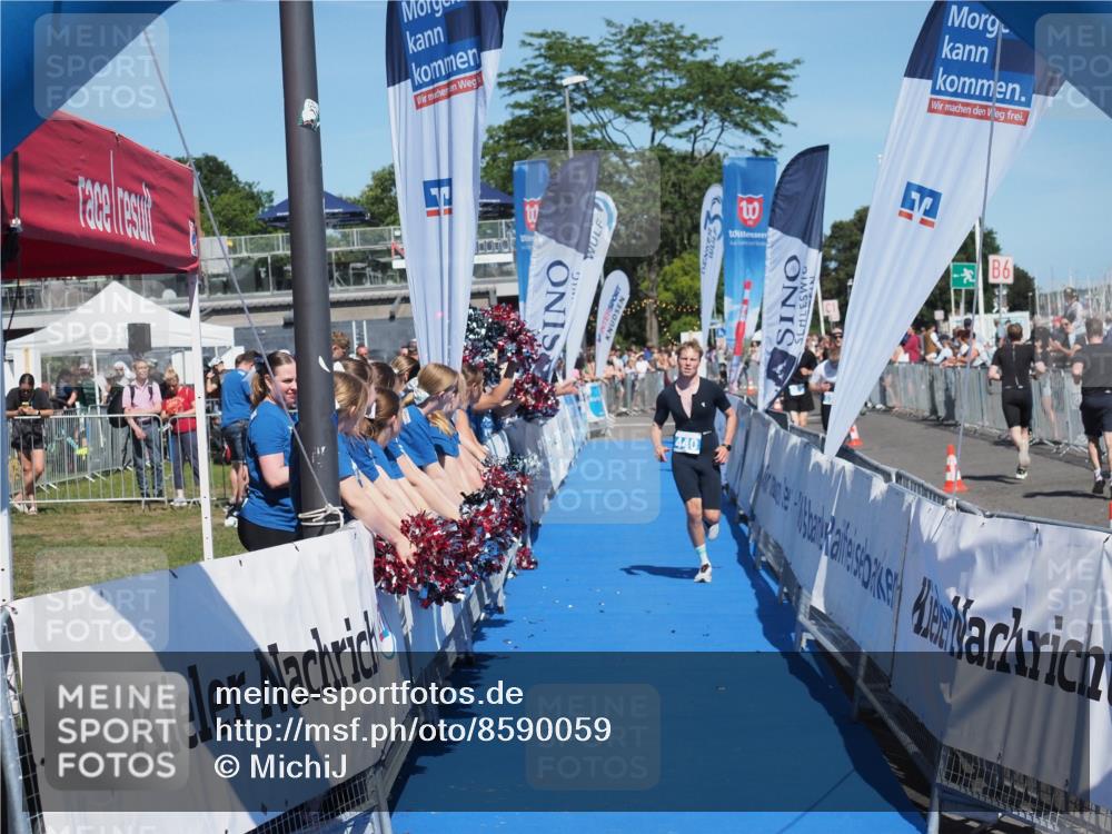 17.08.2025 - KN Förde Triathlon 2025 MichiJ http://msf.ph/oto/8590059 17.08.2025 13:48:57 Laufen 440 meine-sportfotos.de