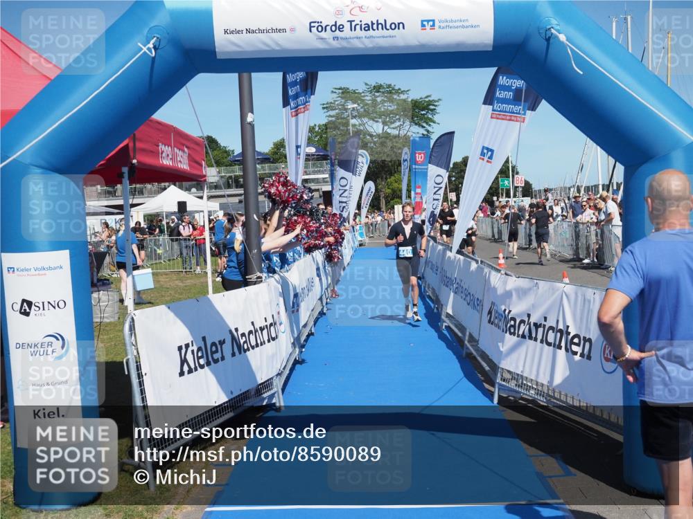 17.08.2025 - KN Förde Triathlon 2025 MichiJ http://msf.ph/oto/8590089 17.08.2025 13:48:58 Laufen 440 meine-sportfotos.de