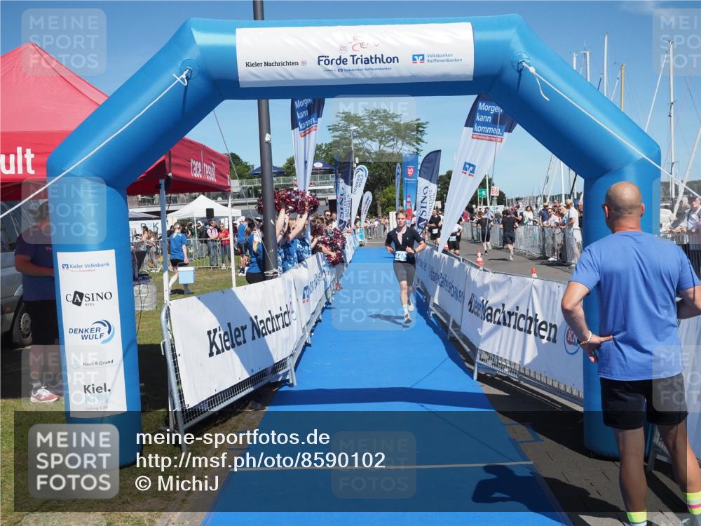 17.08.2025 - KN Förde Triathlon 2025 MichiJ http://msf.ph/oto/8590102 17.08.2025 13:48:58 Laufen 440 meine-sportfotos.de