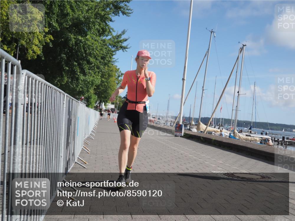 17.08.2025 - KN Förde Triathlon 2025 KatJ http://msf.ph/oto/8590120 17.08.2025 10:43:58 Laufen 225, 245 meine-sportfotos.de