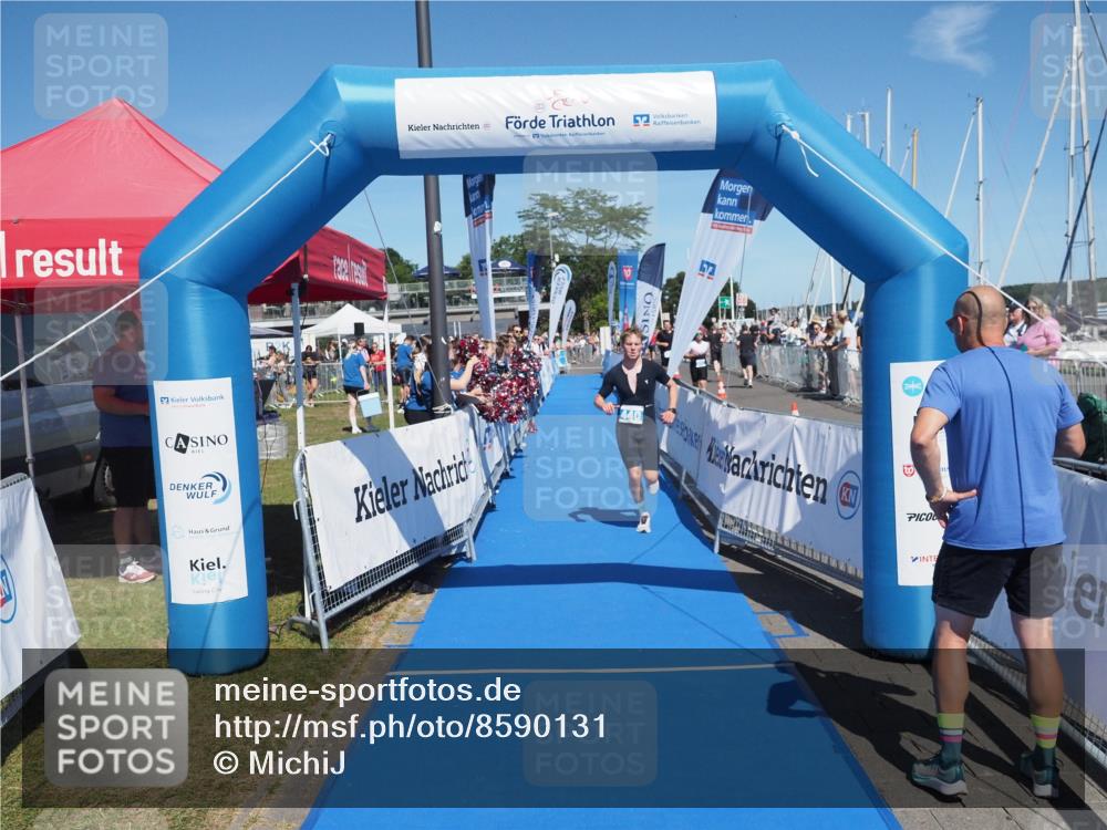 17.08.2025 - KN Förde Triathlon 2025 MichiJ http://msf.ph/oto/8590131 17.08.2025 13:48:59 Laufen 440 meine-sportfotos.de