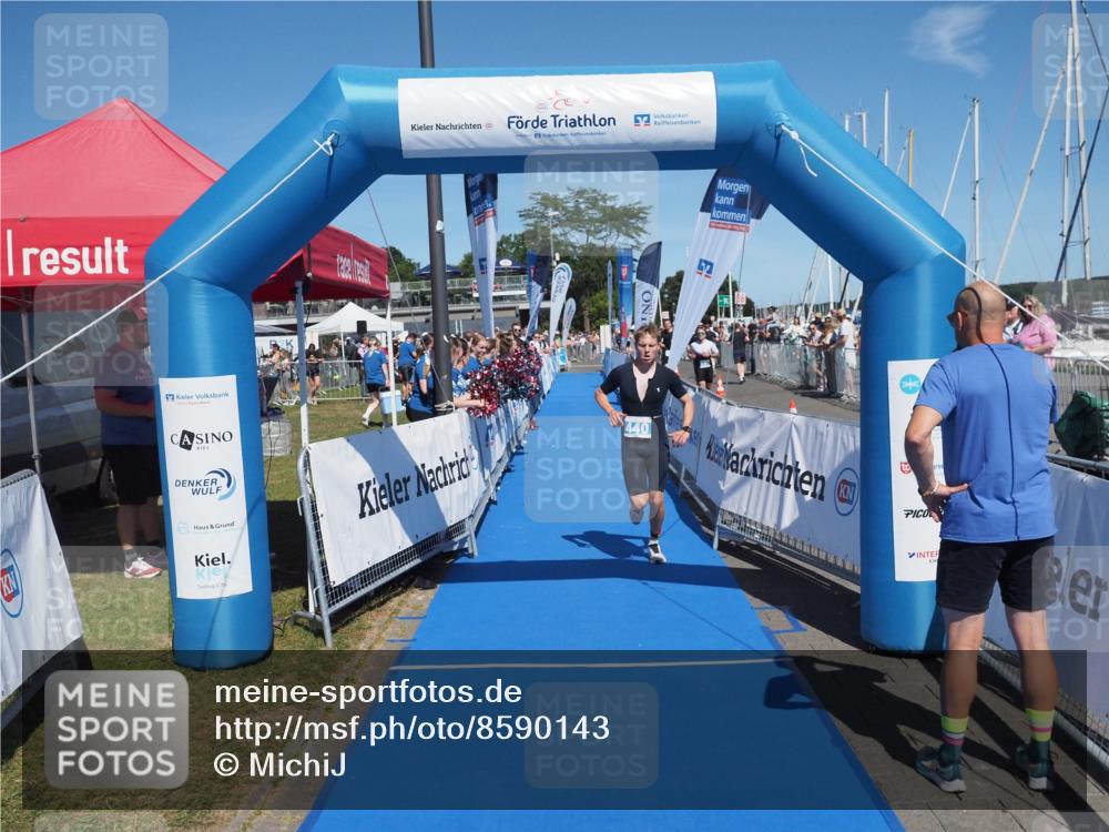 17.08.2025 - KN Förde Triathlon 2025 MichiJ http://msf.ph/oto/8590143 17.08.2025 13:48:59 Laufen 440 meine-sportfotos.de
