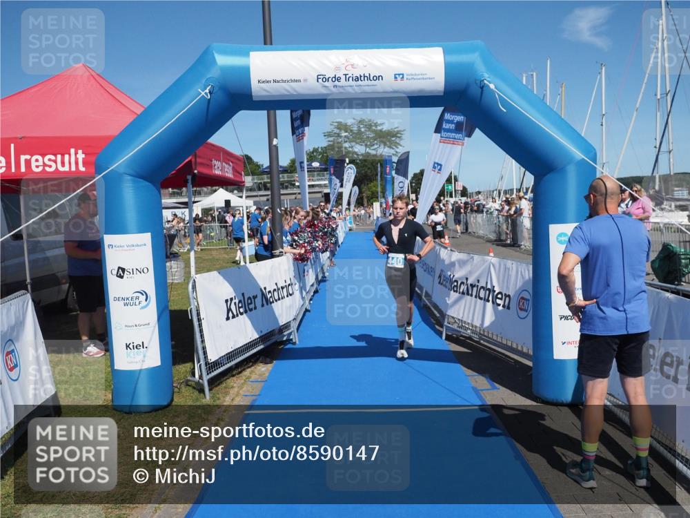 17.08.2025 - KN Förde Triathlon 2025 MichiJ http://msf.ph/oto/8590147 17.08.2025 13:49:00 Laufen 440 meine-sportfotos.de