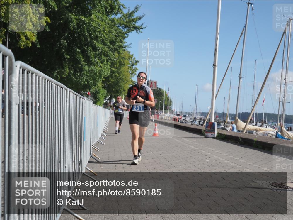 17.08.2025 - KN Förde Triathlon 2025 KatJ http://msf.ph/oto/8590185 17.08.2025 10:44:21 Laufen 231, 238 meine-sportfotos.de