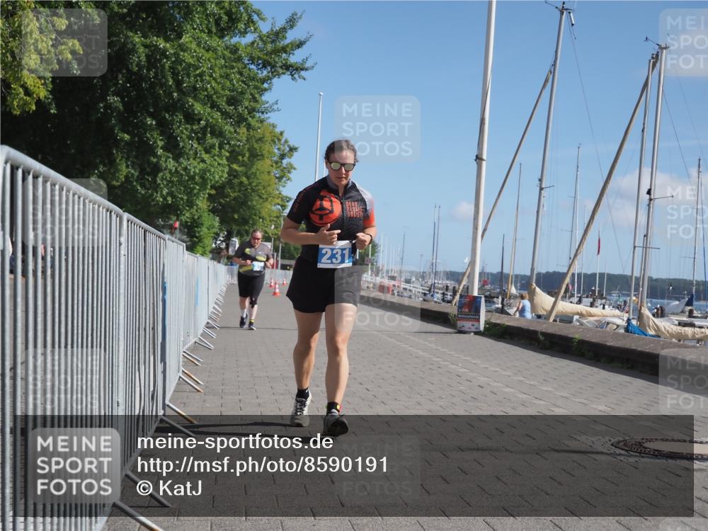 17.08.2025 - KN Förde Triathlon 2025 KatJ http://msf.ph/oto/8590191 17.08.2025 10:44:22 Laufen 231, 238 meine-sportfotos.de