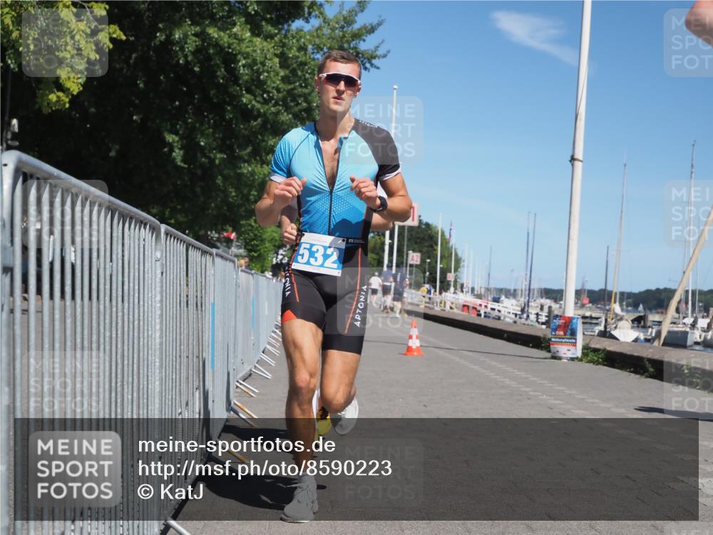 17.08.2025 - KN Förde Triathlon 2025 KatJ http://msf.ph/oto/8590223 17.08.2025 13:35:26 Laufen 406, 420, 427, 441, 454, 476, 487, 532 meine-sportfotos.de