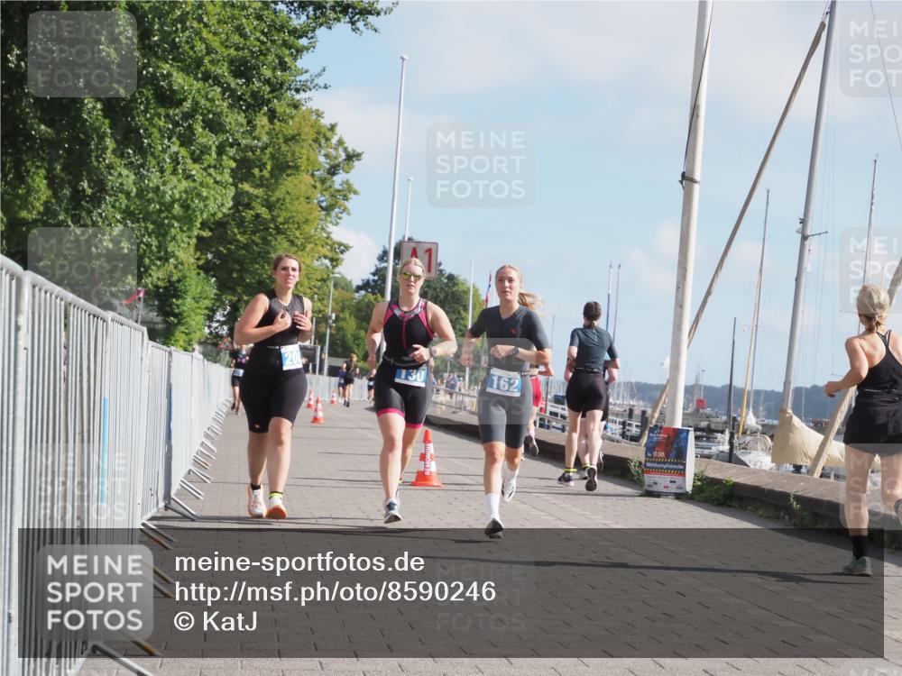 17.08.2025 - KN Förde Triathlon 2025 KatJ http://msf.ph/oto/8590246 17.08.2025 10:17:08 Laufen 130, 162, 208 meine-sportfotos.de