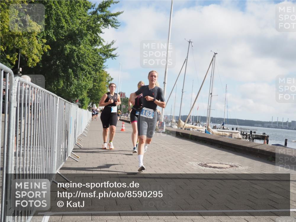 17.08.2025 - KN Förde Triathlon 2025 KatJ http://msf.ph/oto/8590295 17.08.2025 10:17:10 Laufen 130, 162, 208 meine-sportfotos.de