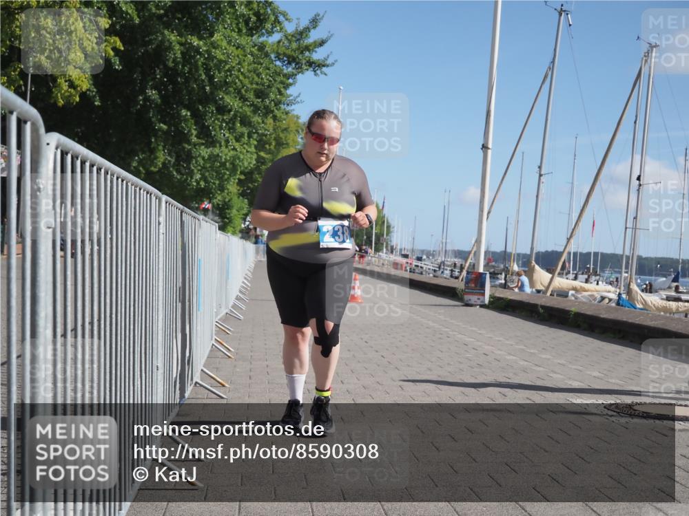 17.08.2025 - KN Förde Triathlon 2025 KatJ http://msf.ph/oto/8590308 17.08.2025 10:44:29 Laufen 238 meine-sportfotos.de