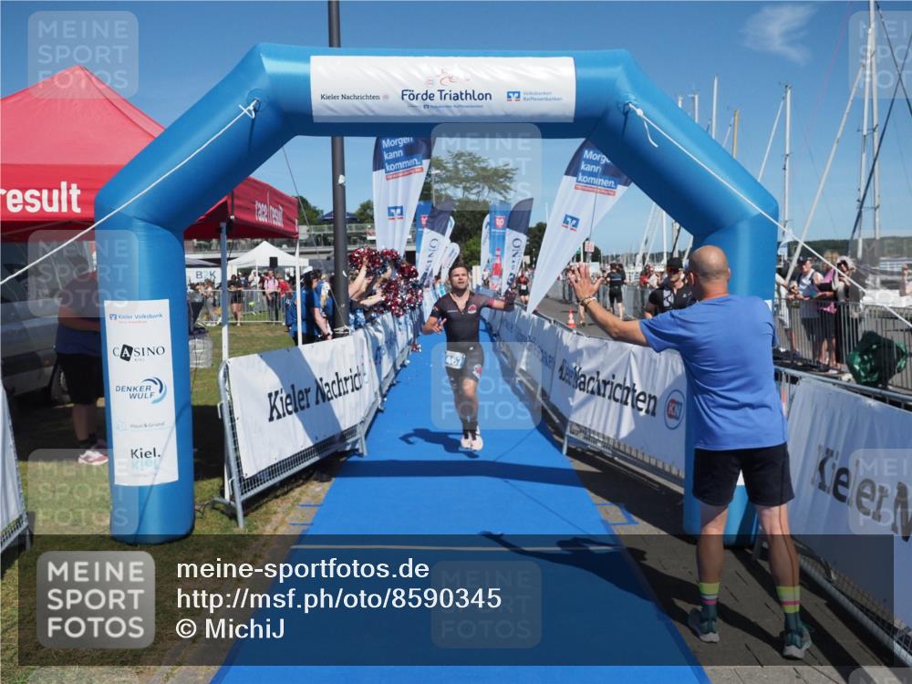 17.08.2025 - KN Förde Triathlon 2025 MichiJ http://msf.ph/oto/8590345 17.08.2025 13:49:30 Laufen 467 meine-sportfotos.de
