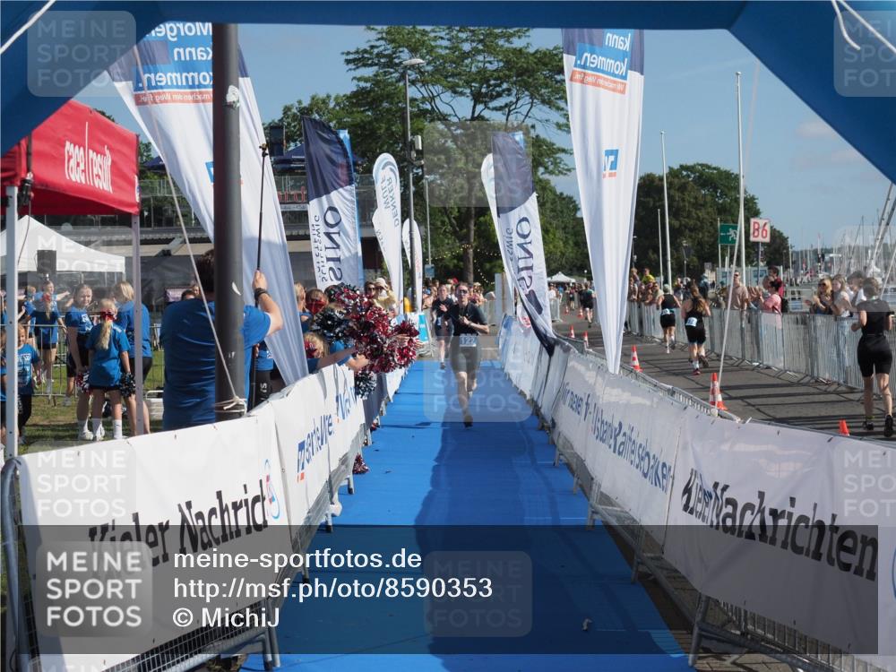 17.08.2025 - KN Förde Triathlon 2025 MichiJ http://msf.ph/oto/8590353 17.08.2025 10:32:10 Laufen 122 meine-sportfotos.de