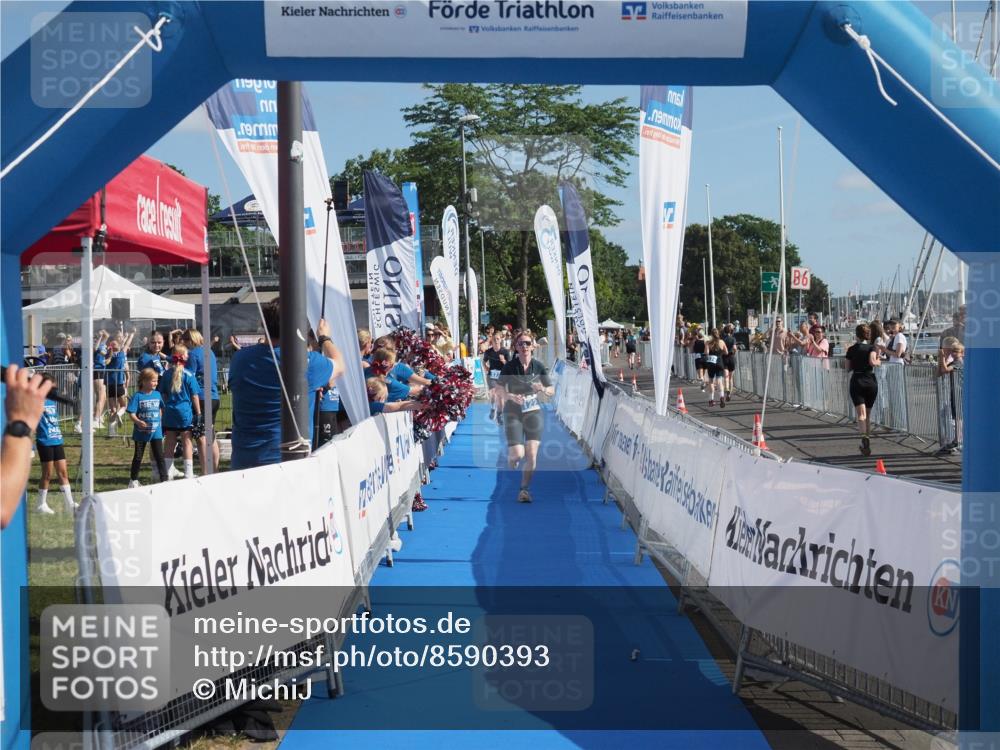 17.08.2025 - KN Förde Triathlon 2025 MichiJ http://msf.ph/oto/8590393 17.08.2025 10:32:11 Laufen 122 meine-sportfotos.de
