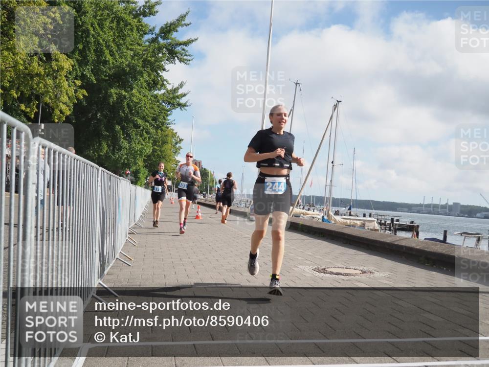 17.08.2025 - KN Förde Triathlon 2025 KatJ http://msf.ph/oto/8590406 17.08.2025 10:17:21 Laufen 103, 176, 180, 244 meine-sportfotos.de