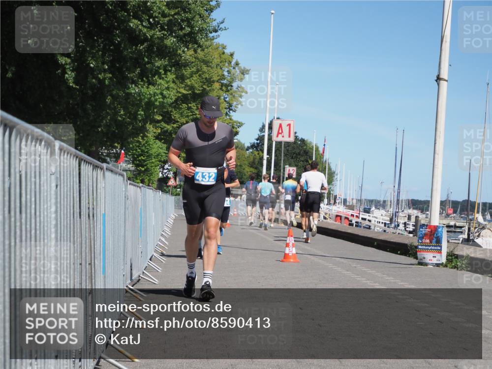 17.08.2025 - KN Förde Triathlon 2025 KatJ http://msf.ph/oto/8590413 17.08.2025 13:35:37 Laufen 424, 432, 476, 500 meine-sportfotos.de