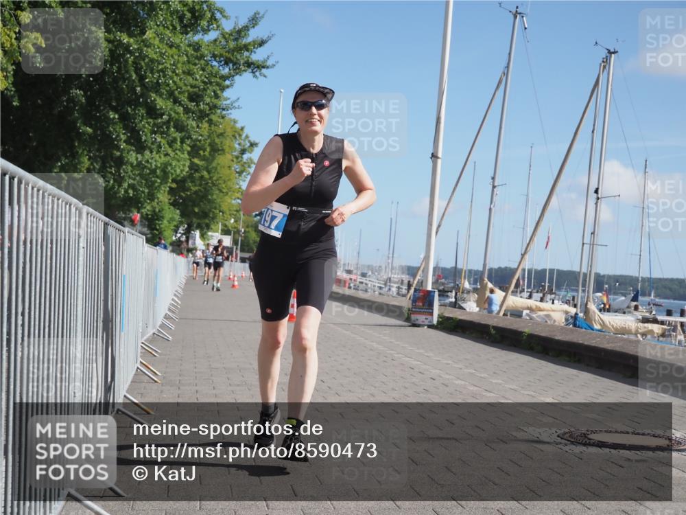17.08.2025 - KN Förde Triathlon 2025 KatJ http://msf.ph/oto/8590473 17.08.2025 10:45:07 Laufen 197 meine-sportfotos.de