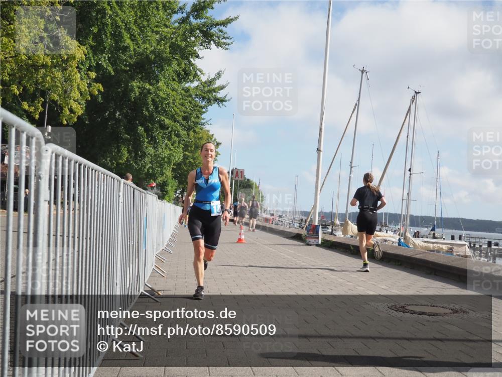 17.08.2025 - KN Förde Triathlon 2025 KatJ http://msf.ph/oto/8590509 17.08.2025 10:17:26 Laufen 103, 176, 180 meine-sportfotos.de