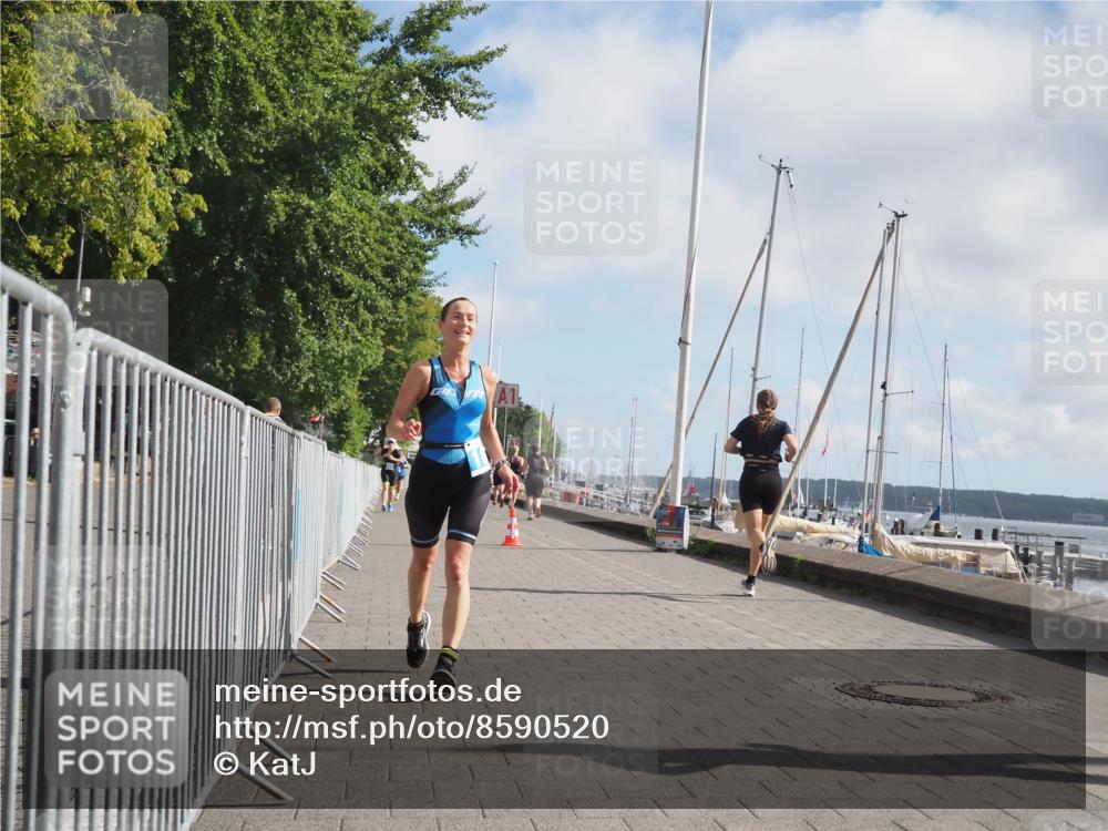 17.08.2025 - KN Förde Triathlon 2025 KatJ http://msf.ph/oto/8590520 17.08.2025 10:17:26 Laufen 103, 176, 180 meine-sportfotos.de
