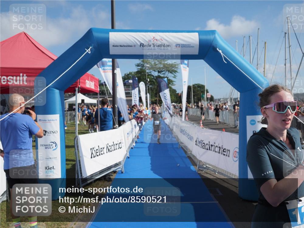 17.08.2025 - KN Förde Triathlon 2025 MichiJ http://msf.ph/oto/8590521 17.08.2025 10:32:15 Laufen 122, 173 meine-sportfotos.de