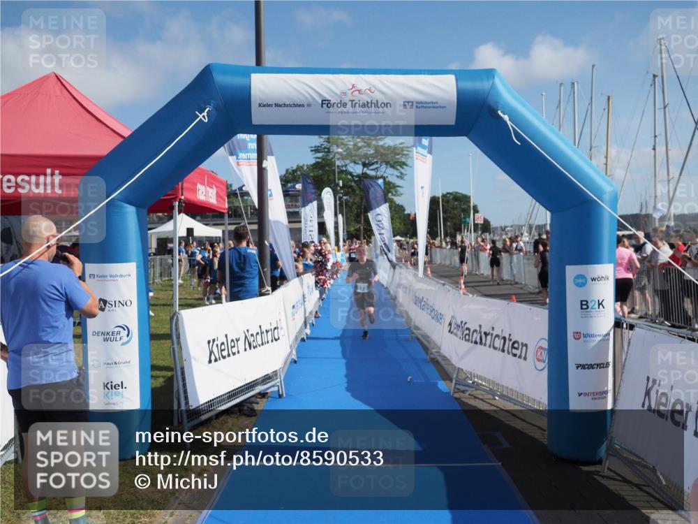 17.08.2025 - KN Förde Triathlon 2025 MichiJ http://msf.ph/oto/8590533 17.08.2025 10:32:16 Laufen 122, 173 meine-sportfotos.de
