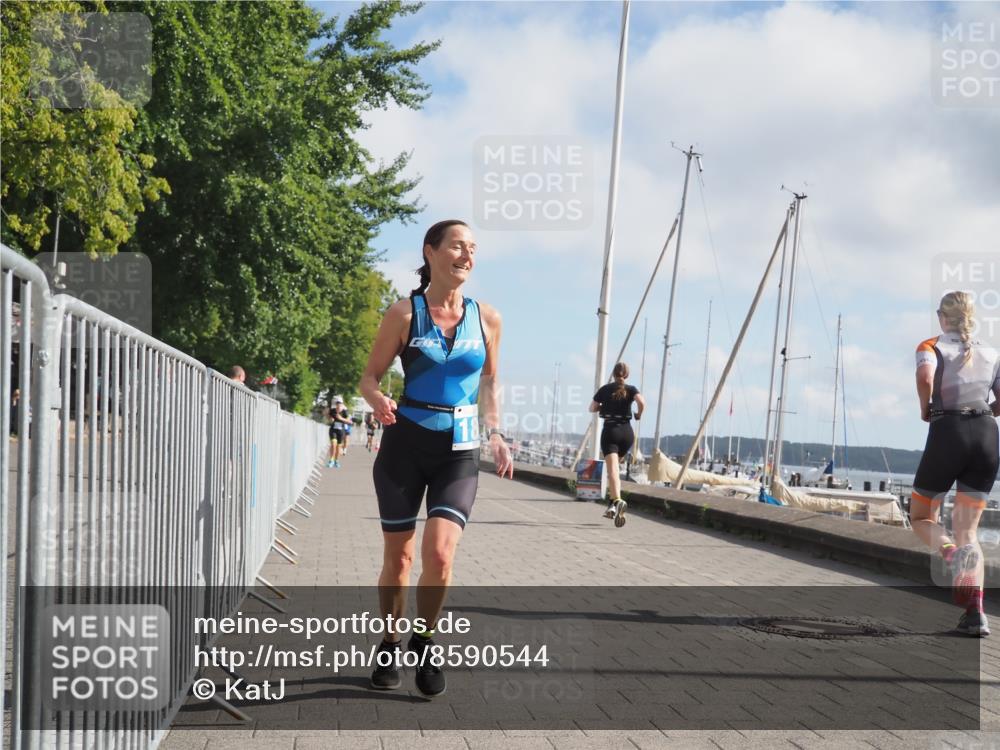 17.08.2025 - KN Förde Triathlon 2025 KatJ http://msf.ph/oto/8590544 17.08.2025 10:17:27 Laufen 176, 180 meine-sportfotos.de