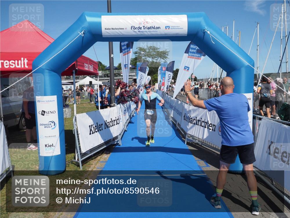 17.08.2025 - KN Förde Triathlon 2025 MichiJ http://msf.ph/oto/8590546 17.08.2025 13:49:47 Laufen 461 meine-sportfotos.de